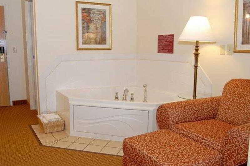 Best Western Wapakoneta Inn Экстерьер фото
