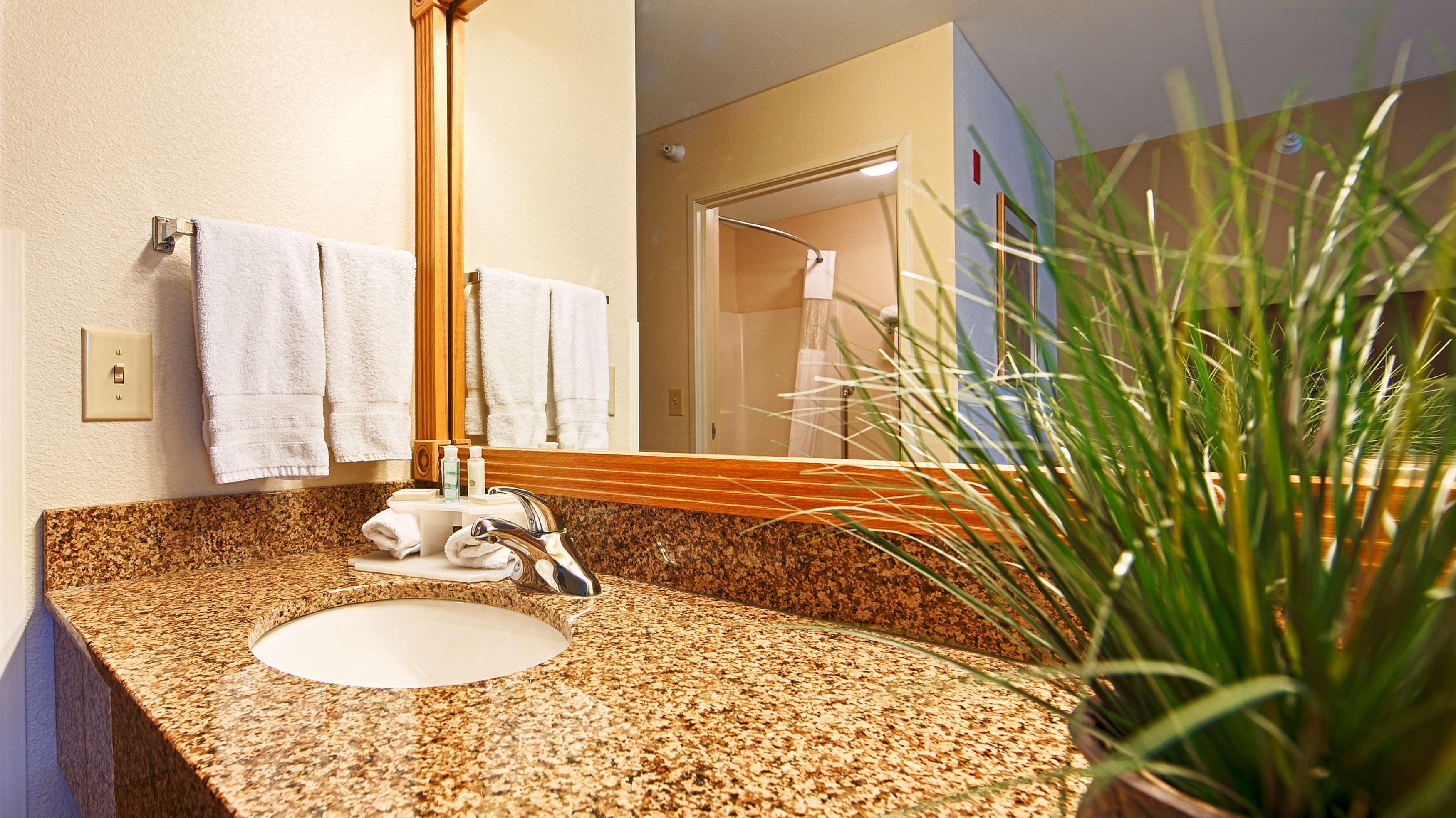 Best Western Wapakoneta Inn Экстерьер фото