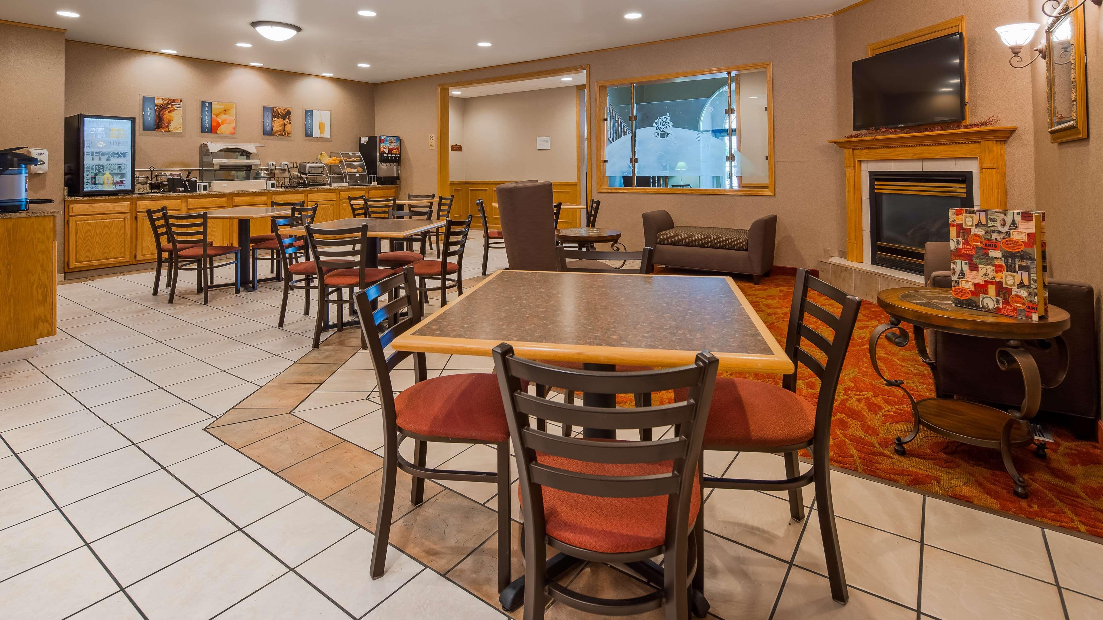 Best Western Wapakoneta Inn Экстерьер фото