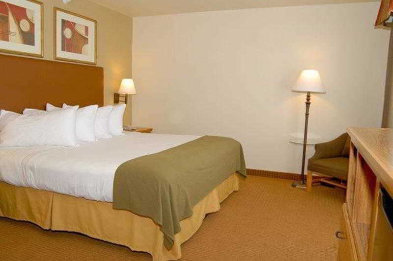 Best Western Wapakoneta Inn Номер фото